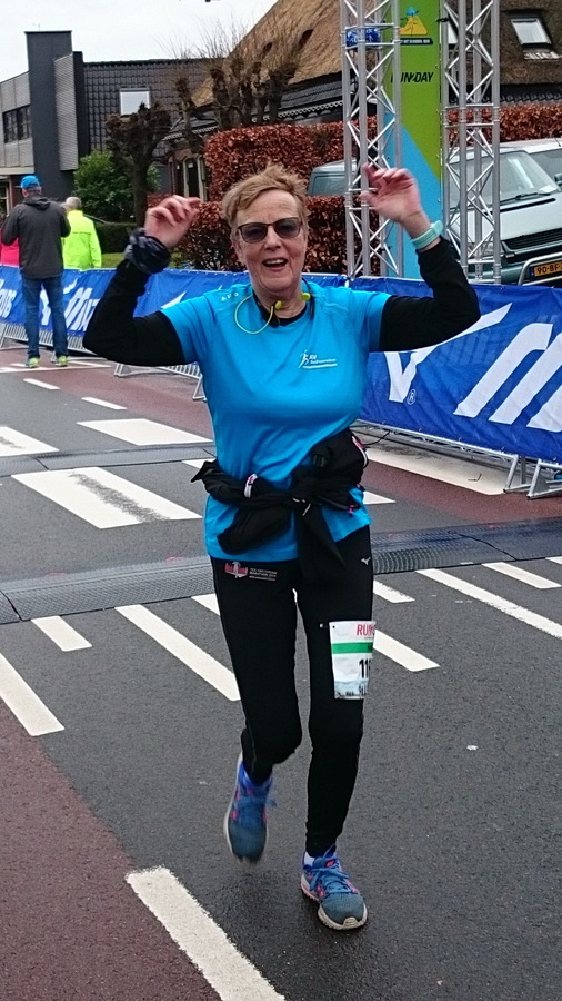 Marijke Groet uit Schoorl 19